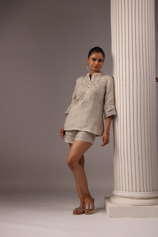 Silver Paisley Set